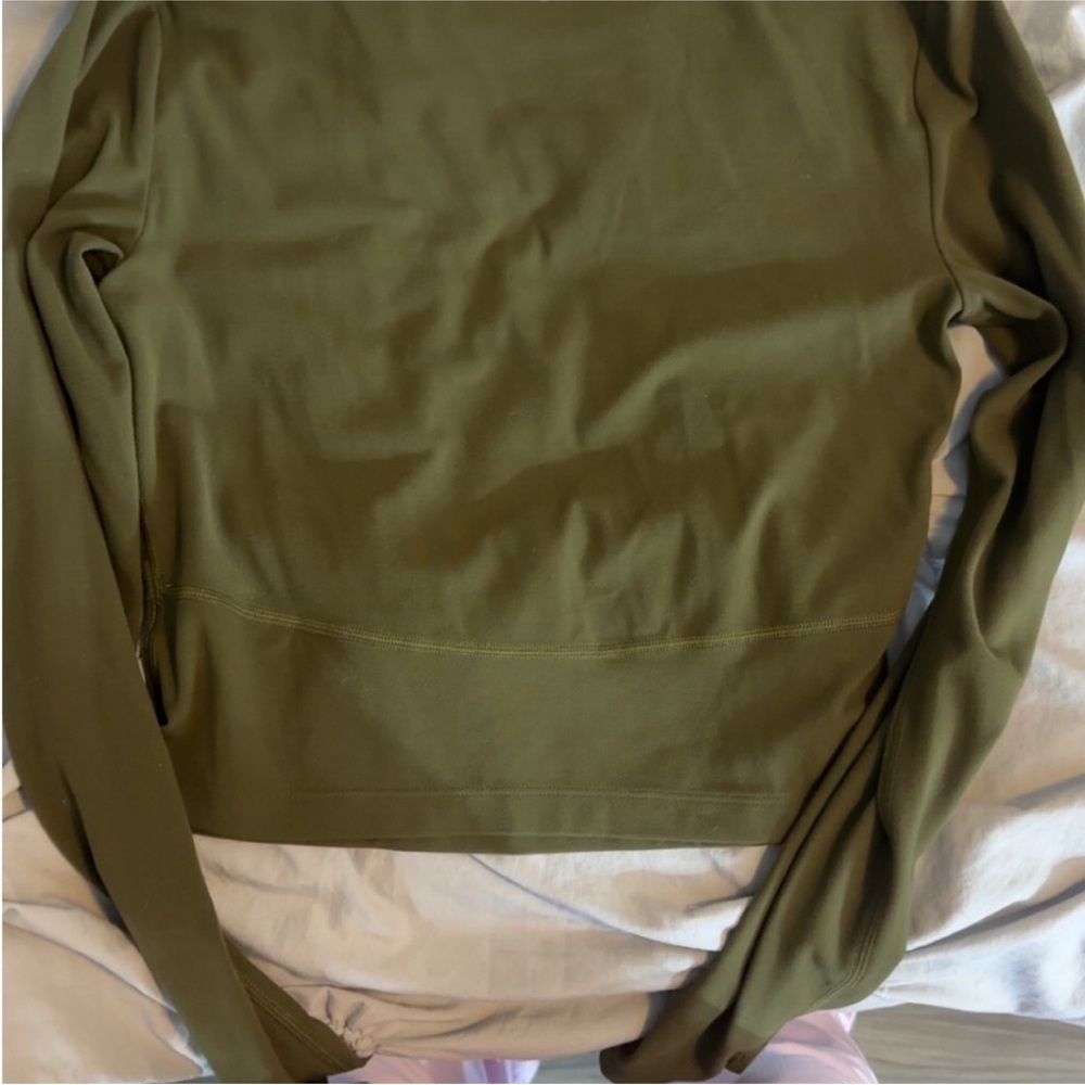 Aritzia green Activewear Set - Picture 4 of 8
